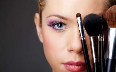 Choosing the Right Makeup Brushes for Any Application