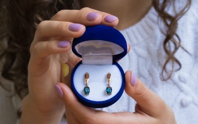 Getting Personal: The Art of Customizing Your Own Jewelry Pieces